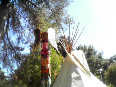 Totem Pole and TeePee