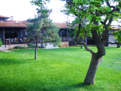 El Tovar Hotel Lawn at the Grand Canyon